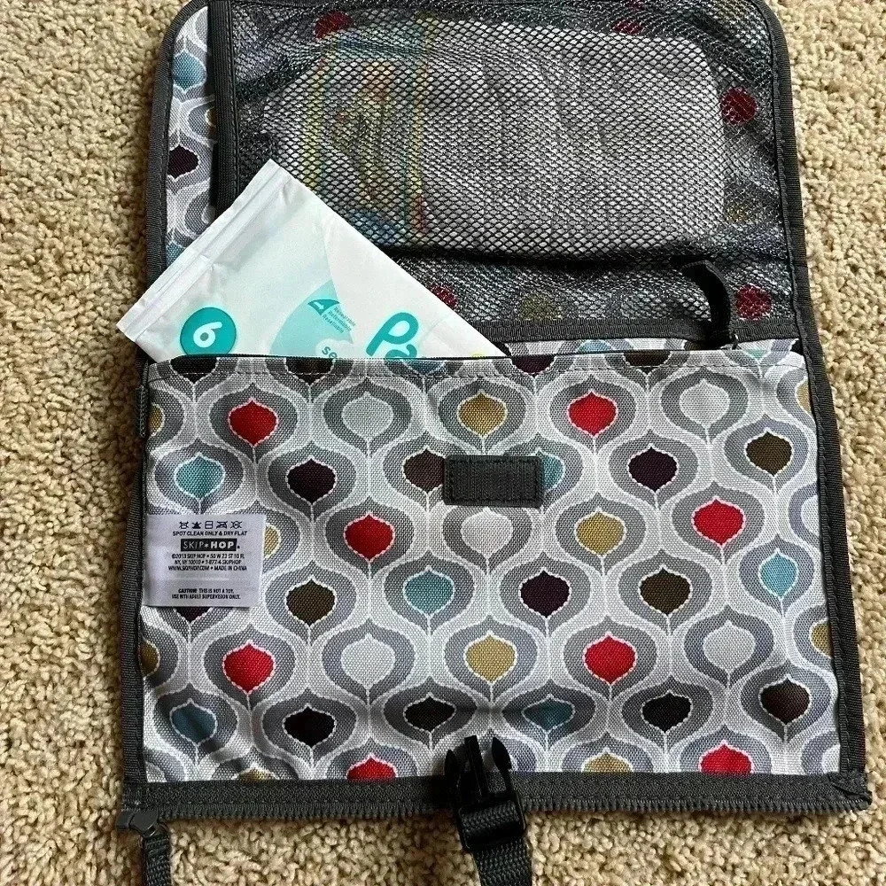 Skip Hop Pronto Baby Changing bag - Picture 4 of 9